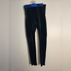 Spanx Velvet Leggings in Dark Green
